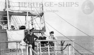 (image for) Umbria - Capt. Charles and passengers
