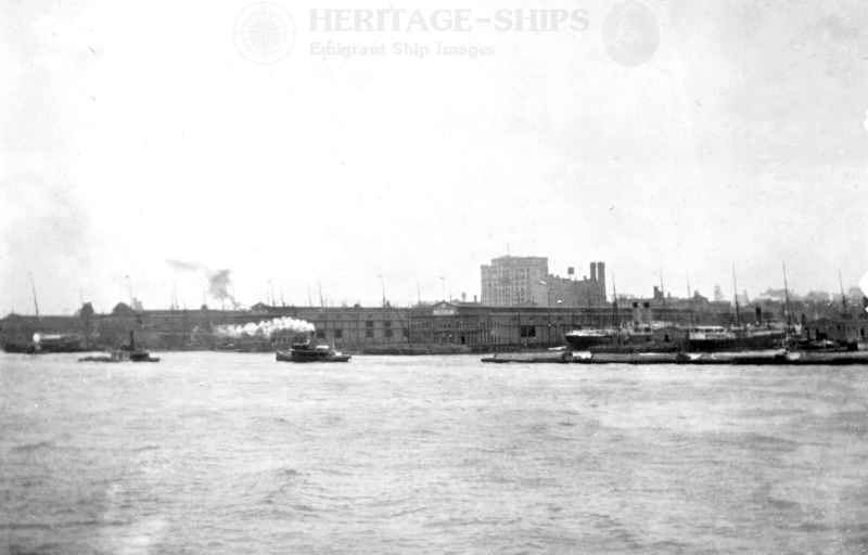 (image for) White Sar Line piers at New York 1902